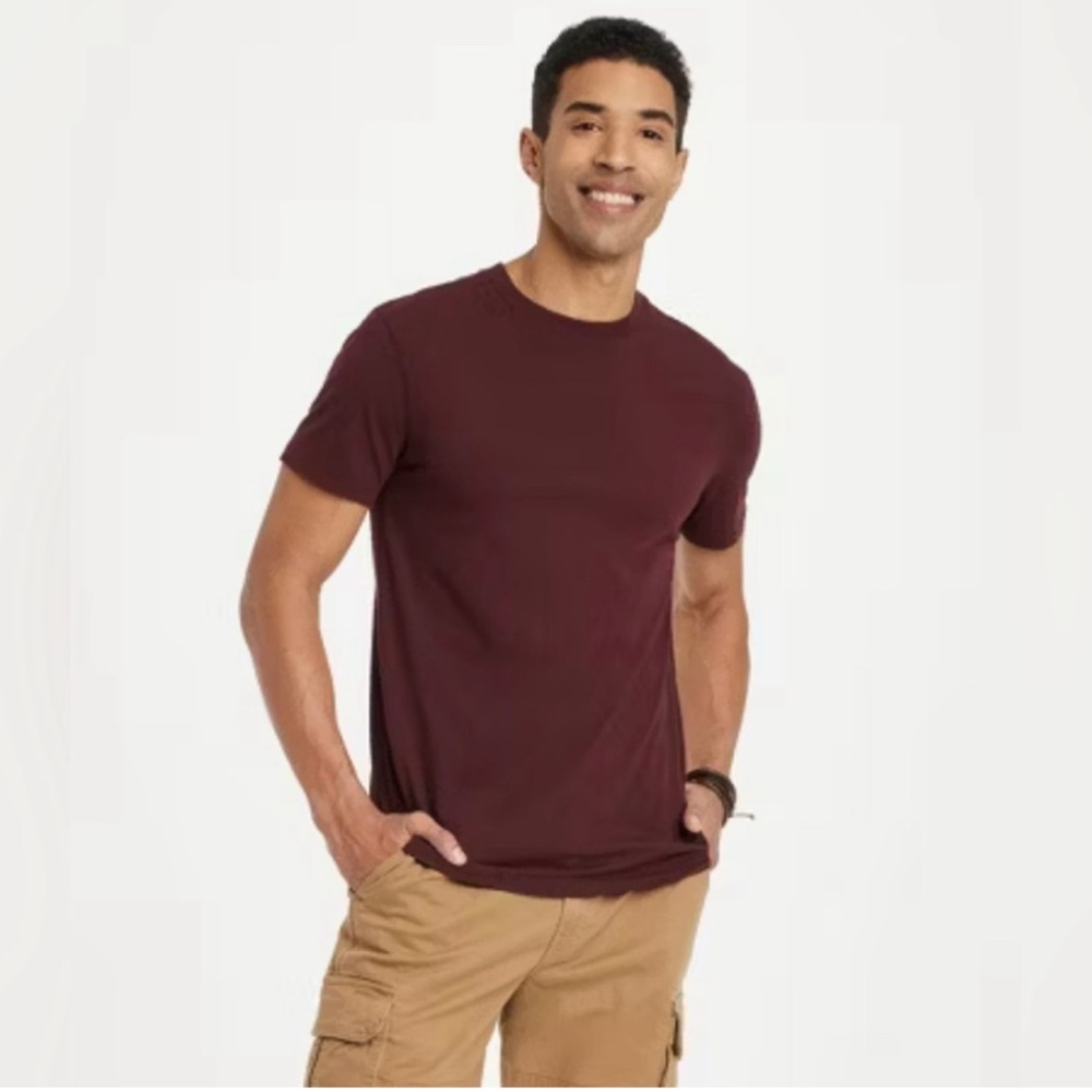 Goodfellow & Co Lyndale Men's Every Wear
Short Sleeve T-Shirt XL